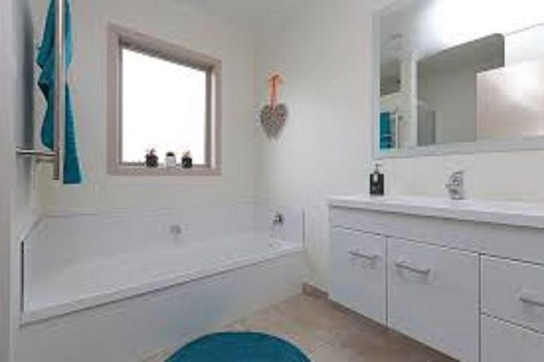 Photo of property in 715a Maxville Drive, Parkvale, Hastings, 4122