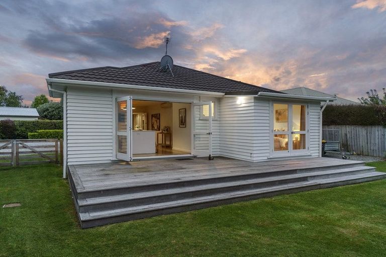 Photo of property in 63 Ngaio Street, Saint Martins, Christchurch, 8022