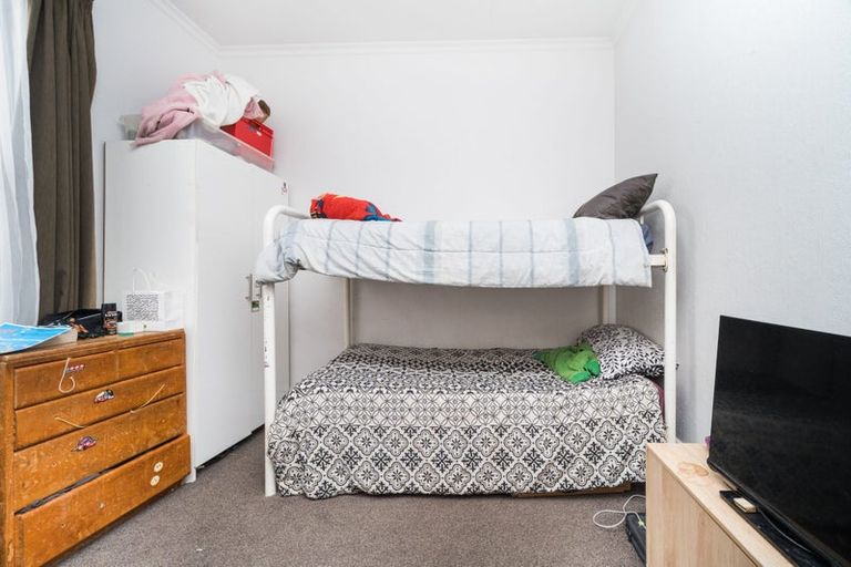 Photo of property in 32 Cambridge Street, Milson, Palmerston North, 4414