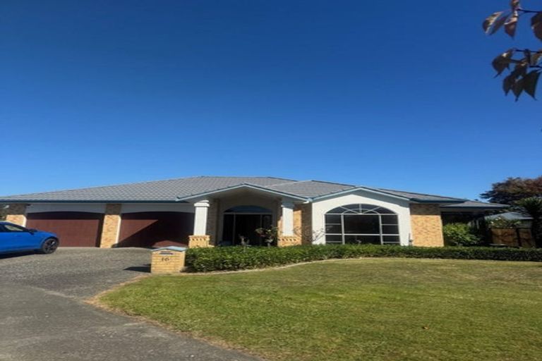 Photo of property in 16 Washington Place, Havelock North, 4130