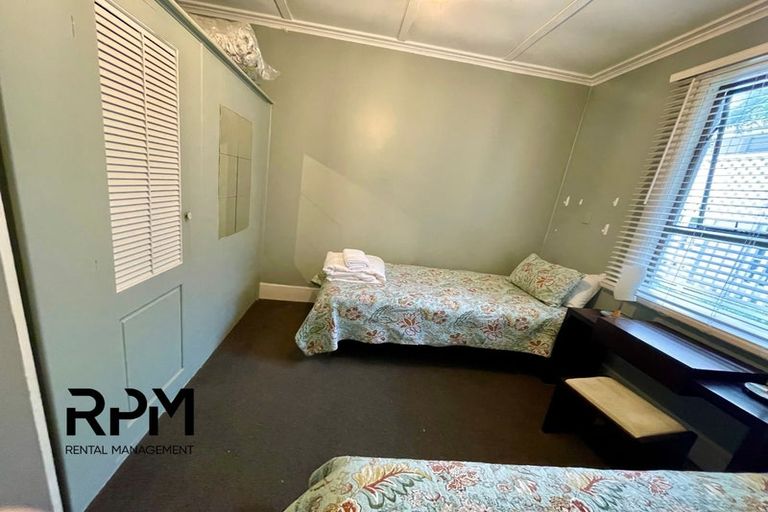 Photo of property in 21 Gilbert Street, New Plymouth, 4310