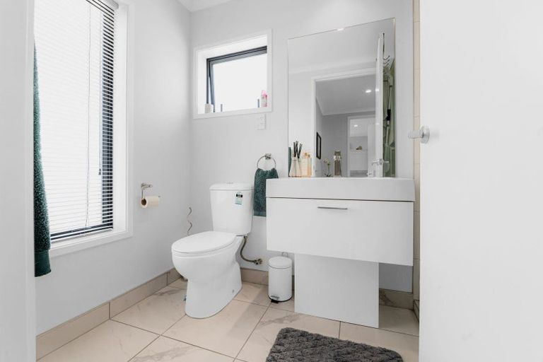 Photo of property in 46u2 North Ridge Drive, Rototuna North, Hamilton, 3281