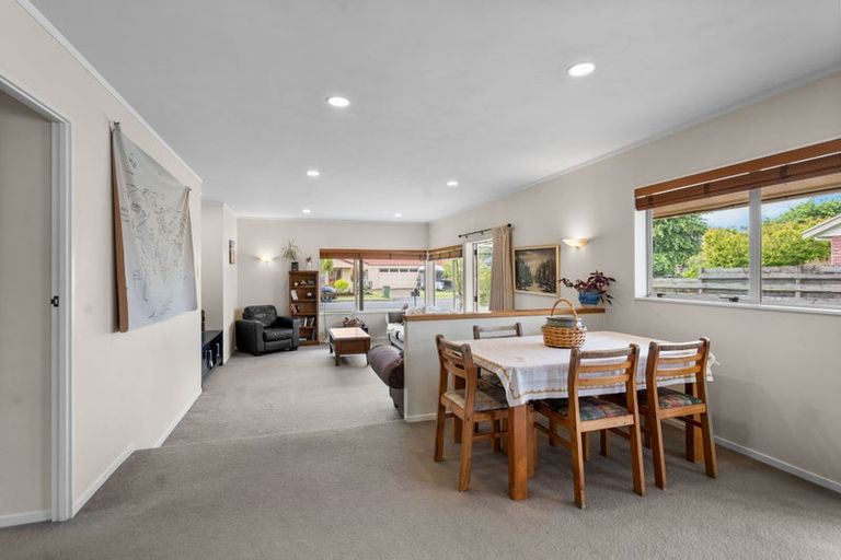 Photo of property in 9 Cromwell Drive, Fitzroy, Hamilton, 3206