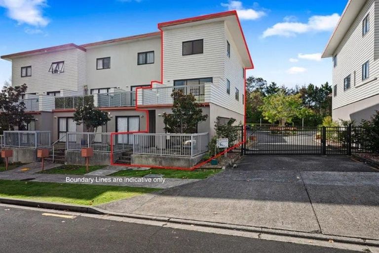 Photo of property in 6/46 Carlos Drive, Flat Bush, Auckland, 2016