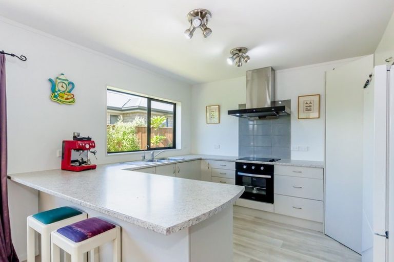 Photo of property in 23 Jade Lane, Paraparaumu, 5032
