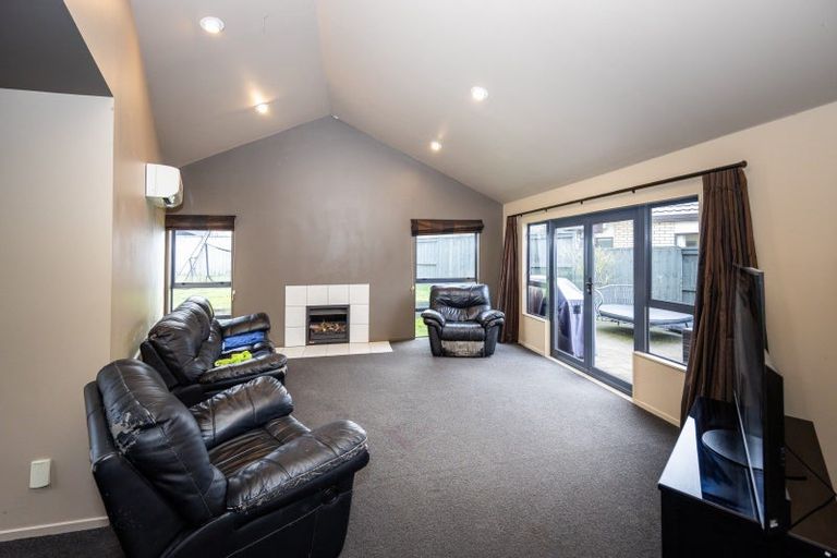 Photo of property in 52 Keswick Crescent, Huntington, Hamilton, 3210