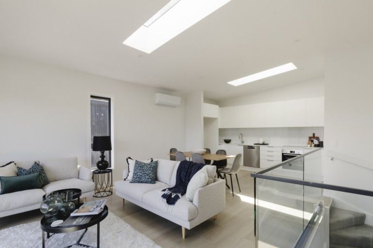 Photo of property in 111 Tiketike Way, Brooklyn, Wellington, 6021