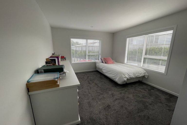 Photo of property in 11a River Road, Te Atatu Peninsula, Auckland, 0610