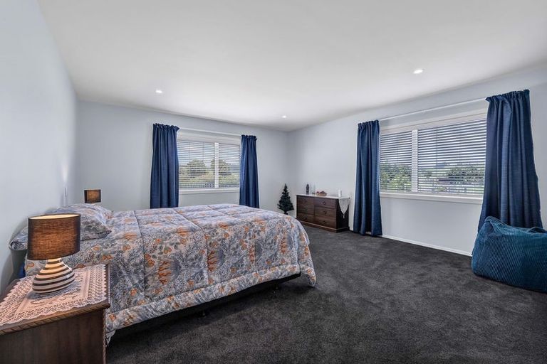 Photo of property in 43 Carrs Road, Urenui, 4377