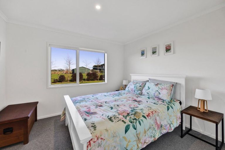 Photo of property in 60 Turangi Road, Motunui, Waitara, 4383