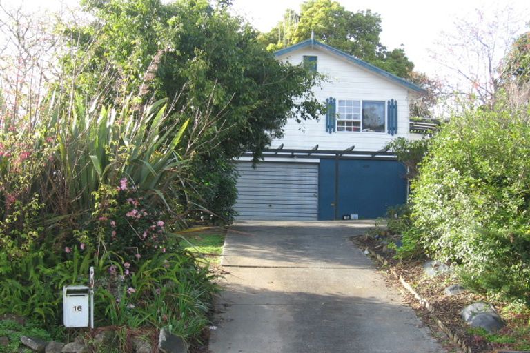 Photo of property in 16 Mariposa Place, Te Kamo, Whangarei, 0112