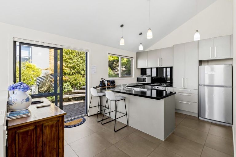 Photo of property in 24 Stone Ridge Place, Queenstown, 9300