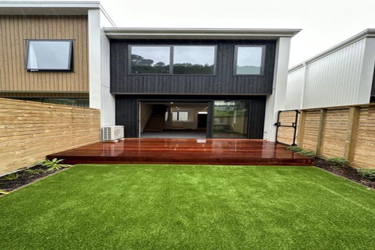 Photo of property in 175c Sutherland Road, Lyall Bay, Wellington, 6022