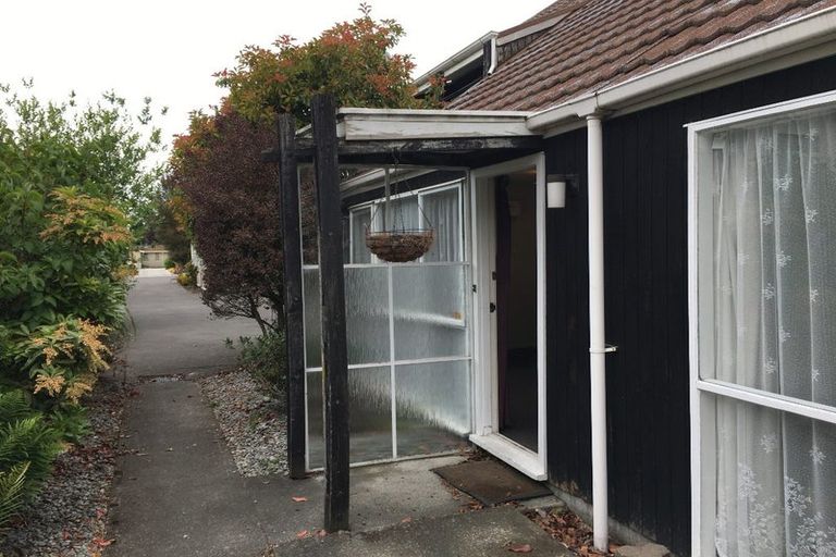 Photo of property in 4/17 Stoneyhurst Street, St Albans, Christchurch, 8014