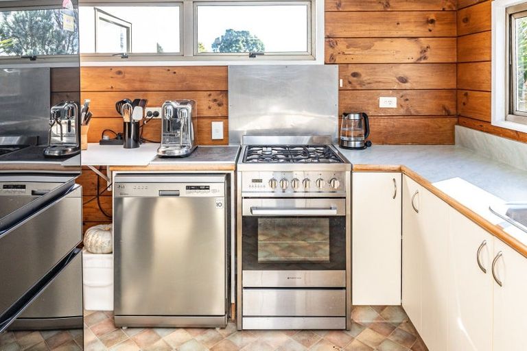 Photo of property in 15 Banks Place, Tawhero, Whanganui, 4501