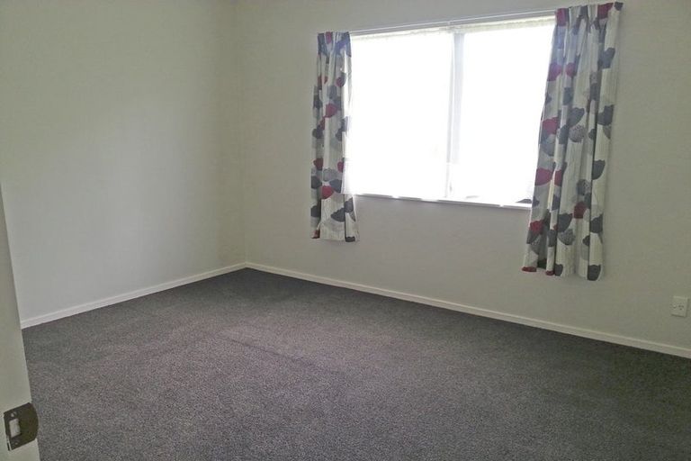 Photo of property in 6 Templeton Place, Clendon Park, Auckland, 2103