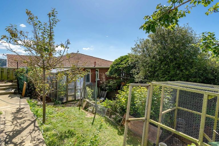 Photo of property in 63 Easther Crescent, Kew, Dunedin, 9012
