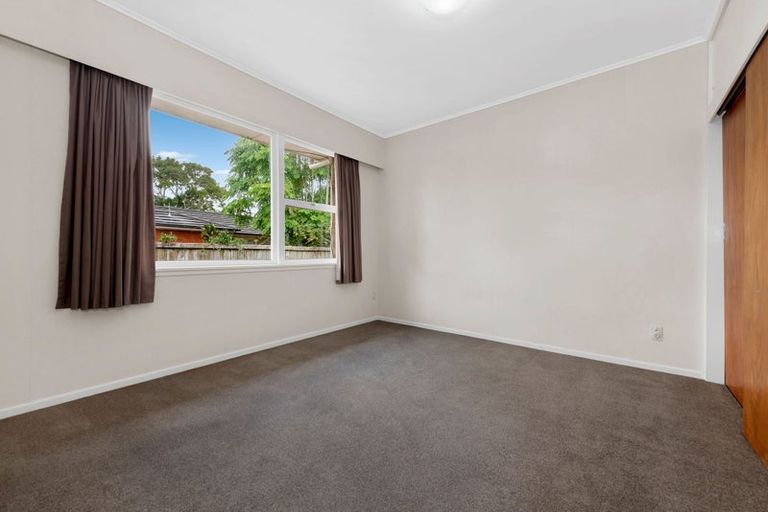 Photo of property in 1/16 Portadown Avenue, Pakuranga Heights, Auckland, 2010