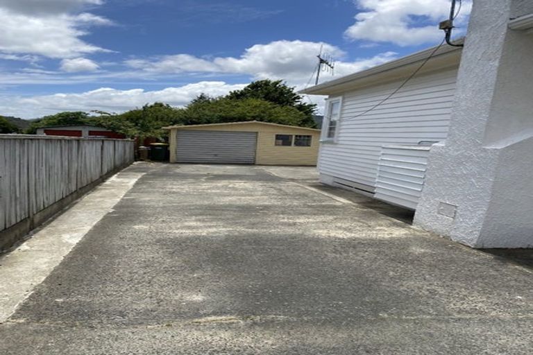 Photo of property in 22 Hay Street, Wainuiomata, Lower Hutt, 5014