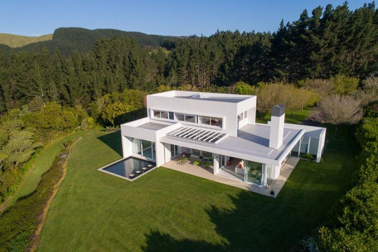 Photo of property in 107 Ngahere Park Road, Turitea, Palmerston North, 4472