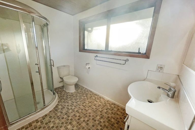 Photo of property in 15 Anthony Street, Tawa, Wellington, 5028