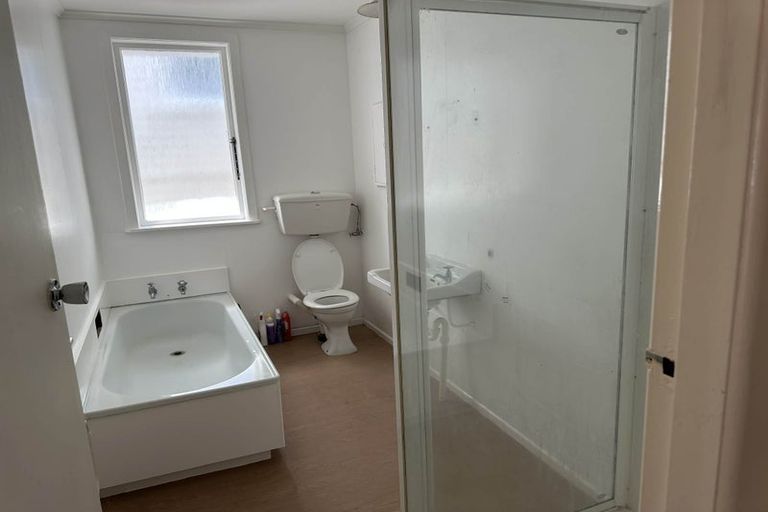 Photo of property in 92 Nairn Street, Mount Cook, Wellington, 6011