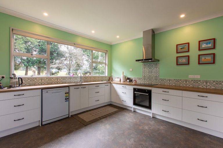 Photo of property in 633 Kiritaki Road, Dannevirke, 4972