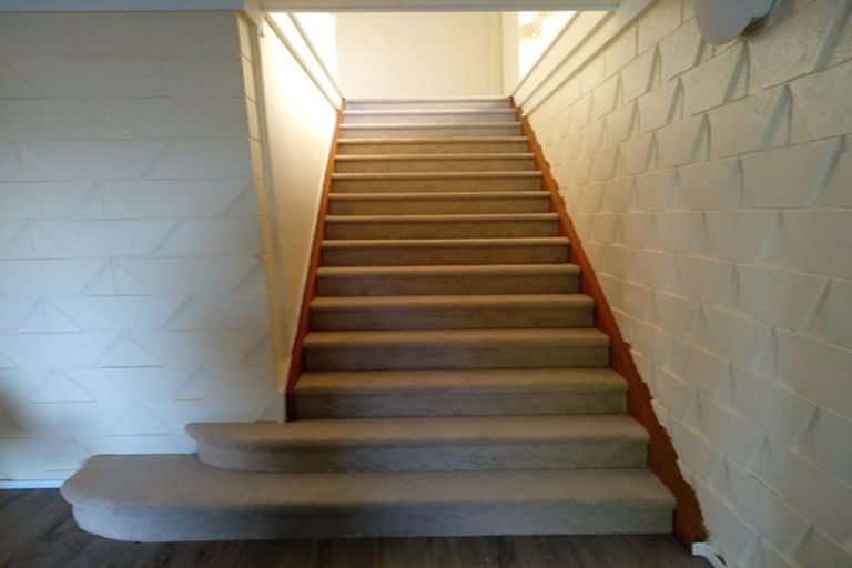 Photo of property in 96 Mountbatten Avenue, Hillcrest, Auckland, 0627