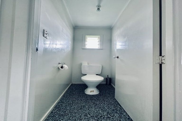 Photo of property in 2 Holden Place, Manukau, Auckland, 2025