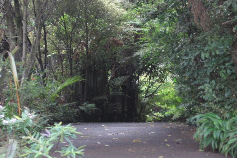 Photo of property in 34-48 Park Road, Titirangi, Auckland, 0604