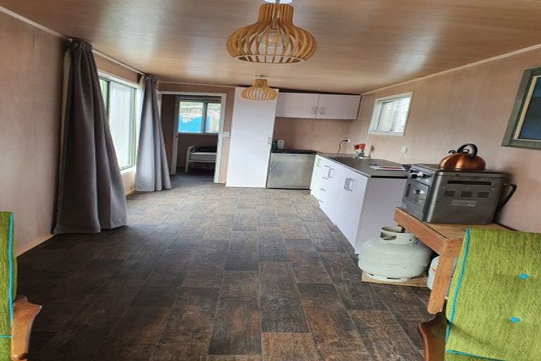 Photo of property in 11c Centreway Road, Port Waikato, 2695