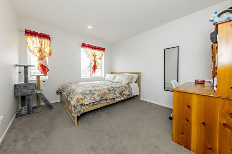 Photo of property in 7 Riroriro Close, Papakura, 2110