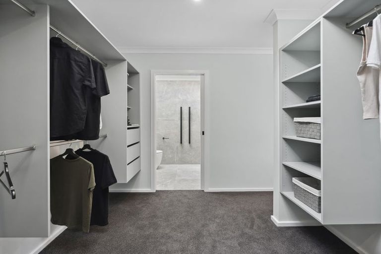 Photo of property in 2 Oakum Road, Whitby, Porirua, 5024