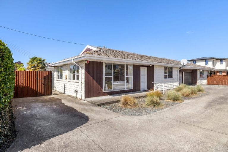 Photo of property in 1/12 Lees Road, Strowan, Christchurch, 8052