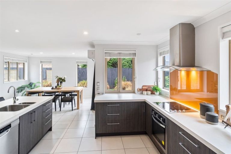 Photo of property in 12 Mataroa Place, Parklands, Christchurch, 8083