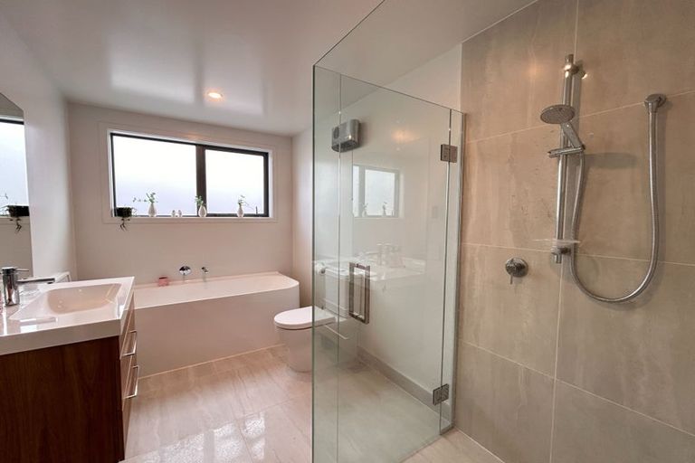 Photo of property in 10 Corriedale Road, Jacks Point, 9371