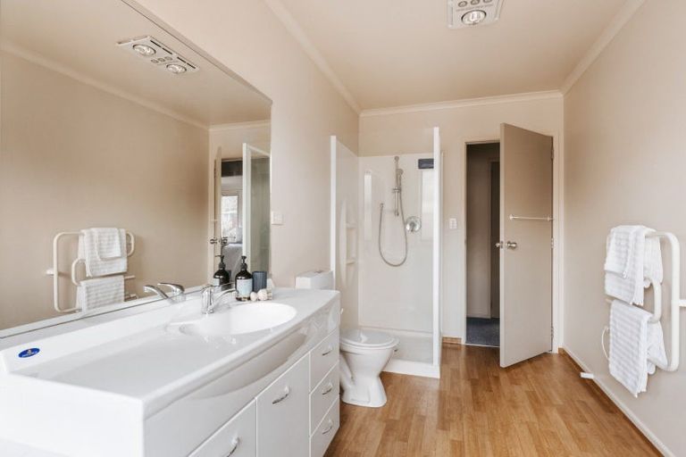 Photo of property in 25 Beachmere Place, Papamoa Beach, Papamoa, 3118