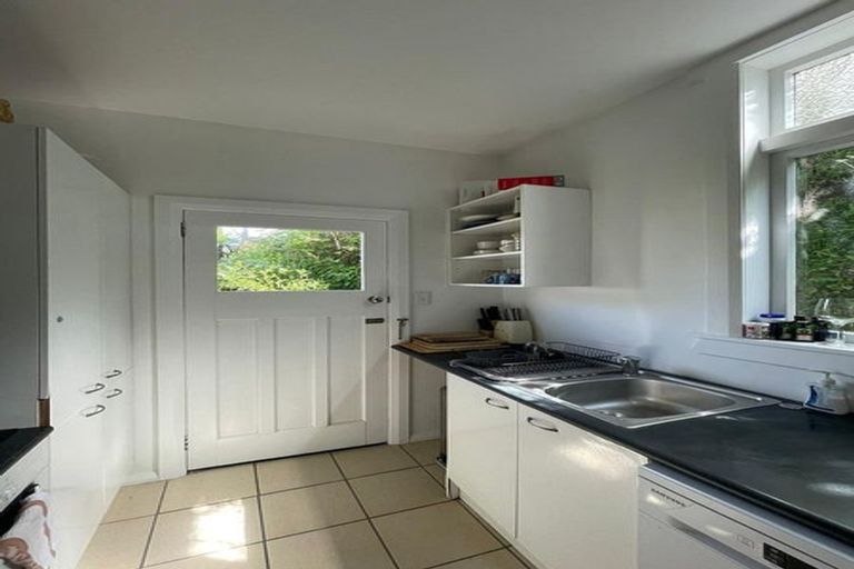 Photo of property in 39 Adams Terrace, Aro Valley, Wellington, 6021