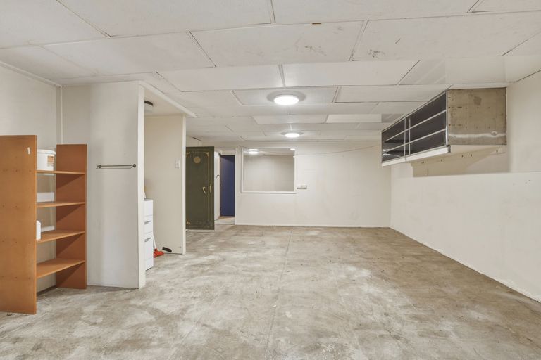 Photo of property in 360 Kaikorai Valley Road, Bradford, Dunedin, 9011