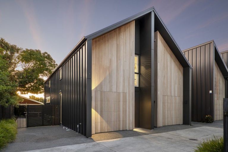 Photo of property in 1/19 Champion Street, Edgeware, Christchurch, 8013