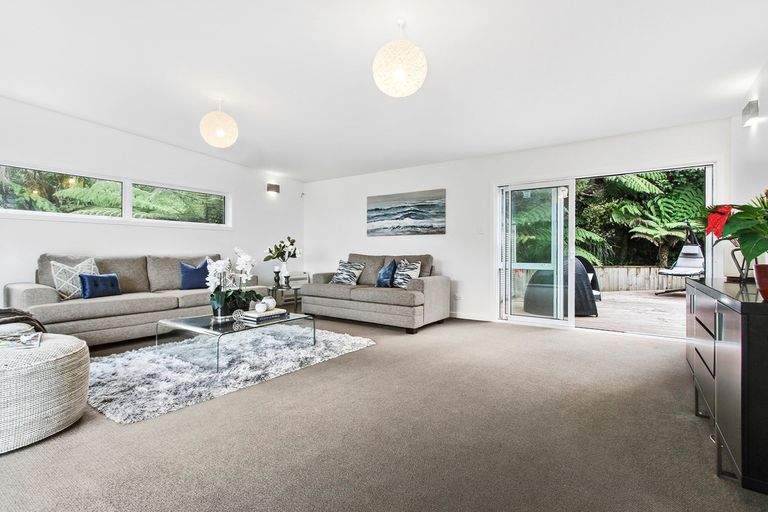Photo of property in 67 Park Road, Titirangi, Auckland, 0604