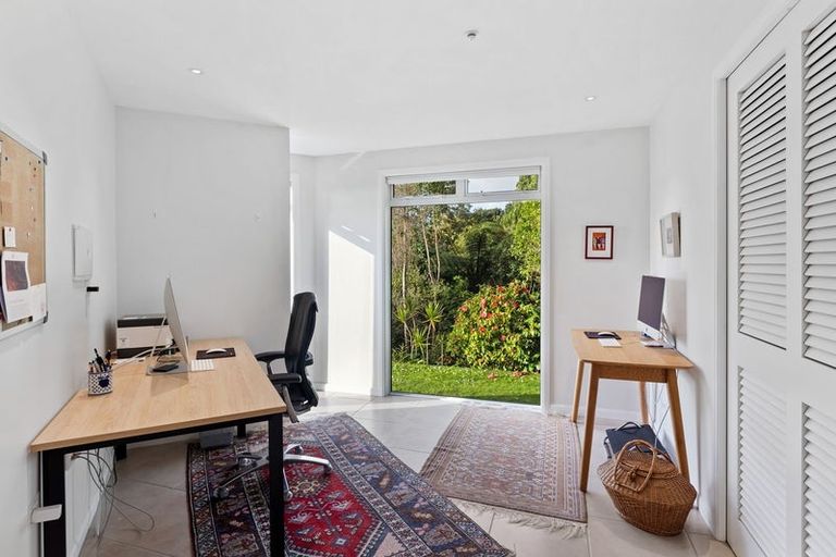 Photo of property in 35 Kotare Street, Hilltop, Taupo, 3330