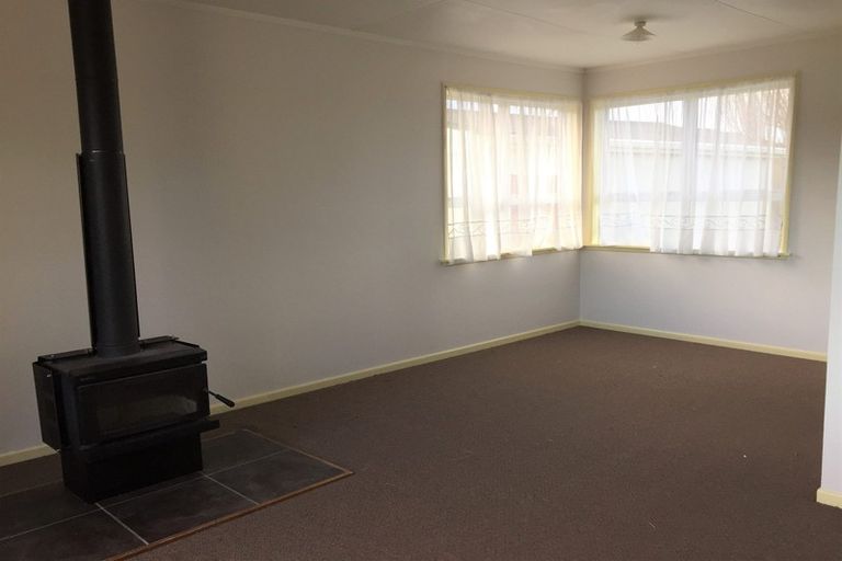 Photo of property in 21 Doctors Hill Road, Maungaturoto, 0520