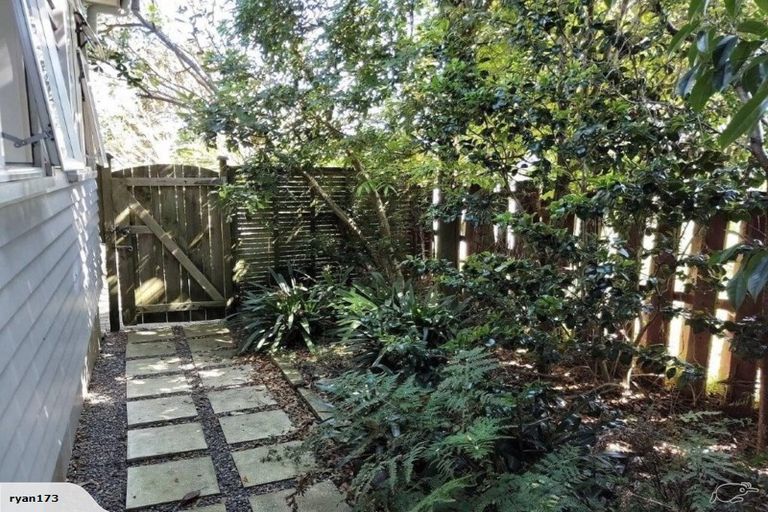 Photo of property in 47 Maugham Drive, Bucklands Beach, Auckland, 2014