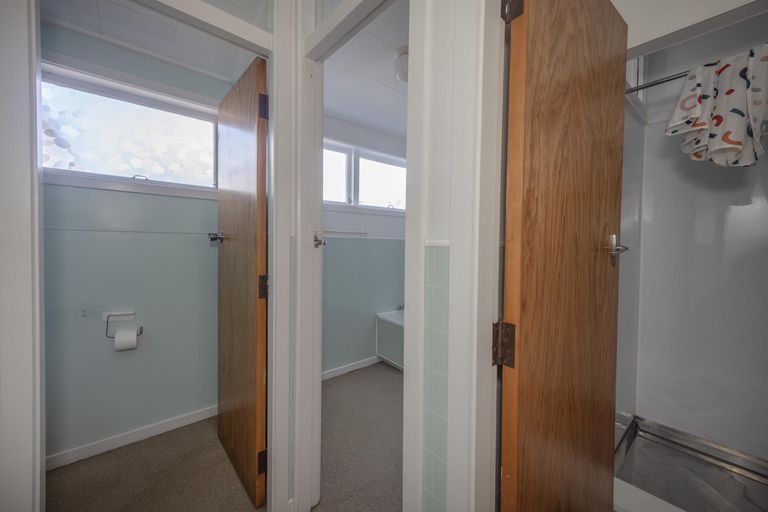 Photo of property in 5 Stuart Street, Holmes Hill, Oamaru, 9401
