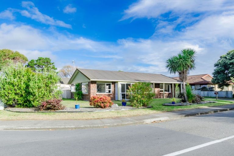 Photo of property in 30 The Avenue, Paraparaumu Beach, Paraparaumu, 5032