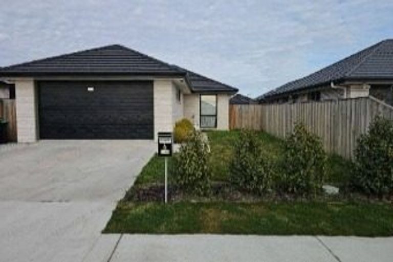 Photo of property in 6 Jasmine Street, Woodend, 7610