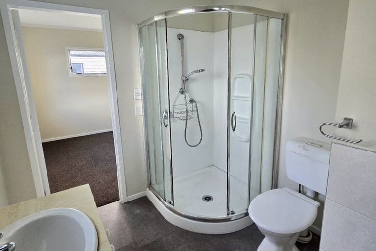 Photo of property in 52 Shifnal Drive, Randwick Park, Auckland, 2105