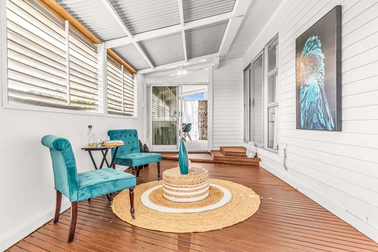 Photo of property in 116 Birkdale Road, Birkdale, Auckland, 0626