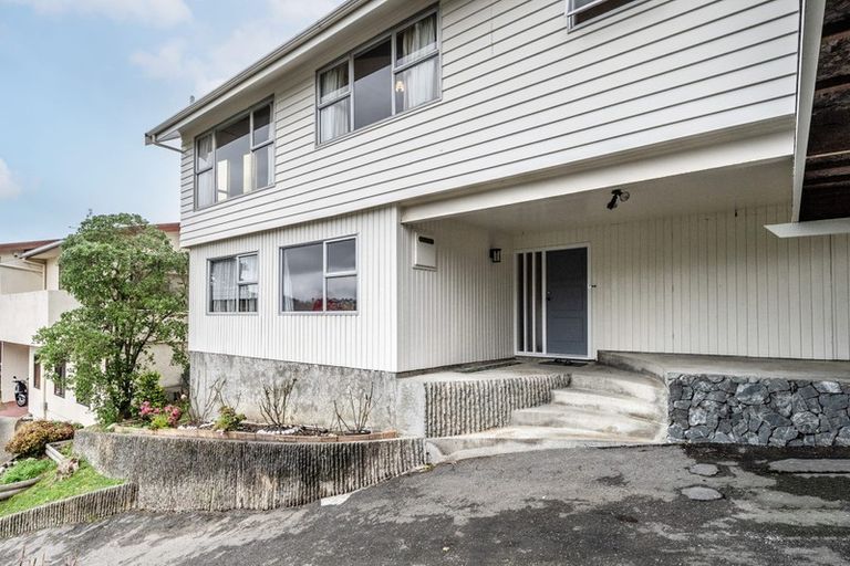 Photo of property in 7 Braemar Terrace, Johnsonville, Wellington, 6037